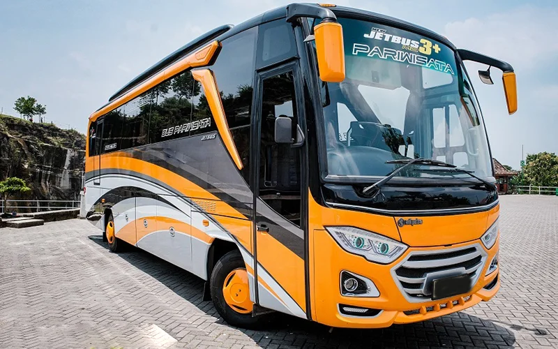 medium bus samudra holiday